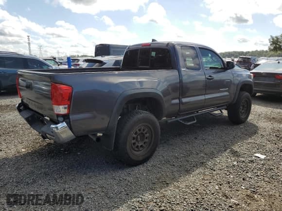 ✅ 2017 Toyota Tacoma SR5 • VIN: 5TFRZ5CN2HX043288 • Лот: 64279505. Опубликован ранее на Copart с пробегом 74 957 миль. Бесплатный доступ к архиву аукционных продаж из США и подробный отчёт об истории автомобиля на DreamBid. Изображение 3.