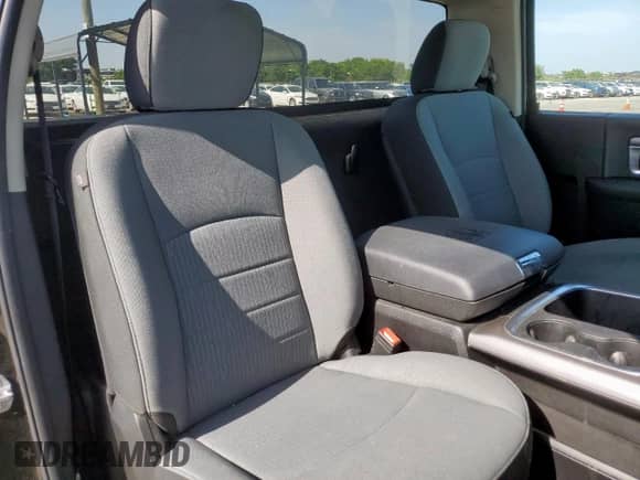 2021 Ram 1500 Express z VIN 3C6JR6AT1MG623495, wystawiony jako Copart lot #65247635 z przebiegiem 38 940 mil mil oraz Szkoda całkowita • Salvage title. Historia ofert i sprzedaży dostępna na DreamBid. Obrazek 10.