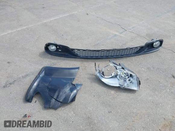 ✅ 2017 Dodge Grand Caravan SXT • VIN: 2C4RDGCG1HR645660 • Lot: 42663887. Wystawiony na IAAI z przebiegiem 100 260 mil. Bezpłatny archiwum sprzedaży aukcyjnych z USA i szczegółowy raport historii pojazdu na DreamBid. Zdjęcie 12.