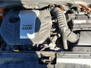 ✅ 2015 Hyundai Veloster Turbo • VIN: KMHTC6AE9FU242445 • Lot: 41297636. Wystawiony na IAAI z przebiegiem 73 146 mil. Bezpłatny archiwum sprzedaży aukcyjnych z USA i szczegółowy raport historii pojazdu na DreamBid. Zdjęcie 10.