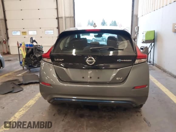 ✅ 2020 Nissan LEAF SV • VIN: 1N4AZ1CP4LC307317 • Lot: 40906972. Wystawiony na IAAI z przebiegiem 50 072 mil. Bezpłatny archiwum sprzedaży aukcyjnych z USA i szczegółowy raport historii pojazdu na DreamBid. Zdjęcie 16.