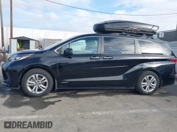 ✅ 2021 Toyota Sienna XSE • VIN: 5TDDSKFC6MS019311 • Lot: 43581691. Listed on IAAI with 85,079 mi. Free auction sales archive from the USA and detailed vehicle history report at DreamBid. Image 14.