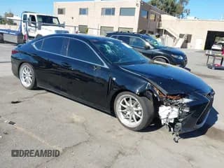 ✅ 2019 Lexus ES 350 • VIN: 58ABZ1B11KU013494 • Lot: 43227736. Wystawiony na IAAI z przebiegiem 85 490 mil. Bezpłatny archiwum sprzedaży aukcyjnych z USA i szczegółowy raport historii pojazdu na DreamBid. Zdjęcie 1.