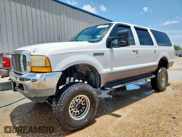 ✅ 2001 Ford Excursion XLT • VIN: 1FMNU41S31EB86876 • Lot: 61187645. Wystawiony na Copart z przebiegiem 172 135 mil. Bezpłatny archiwum sprzedaży aukcyjnych z USA i szczegółowy raport historii pojazdu na DreamBid. Zdjęcie 1.