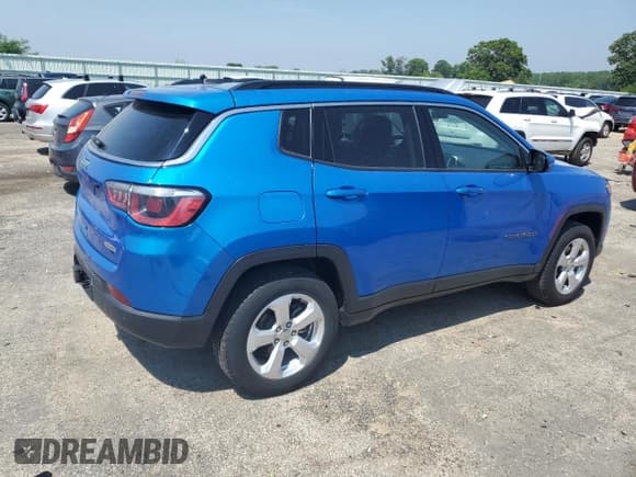 ✅ 2019 Jeep Compass Latitude • VIN: 3C4NJDBB8KT598658 • Лот: 60135635. Опубликован ранее на Copart с пробегом 18 669 миль. Бесплатный доступ к архиву аукционных продаж из США и подробный отчёт об истории автомобиля на DreamBid. Изображение 3.