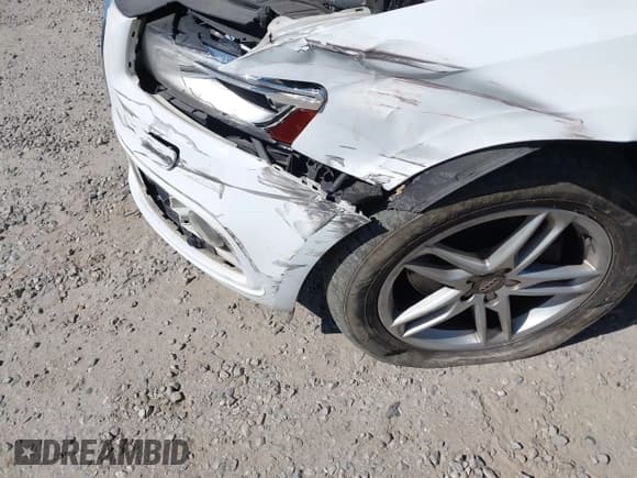 ✅ 2014 Audi Q5 Premium Plus • VIN: WA1DGAFP9EA069322 • Lot: 41667905. Listed on IAAI with 110,743 mi. Free auction sales archive from the USA and detailed vehicle history report at DreamBid. Image 17.