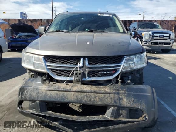 ✅ 2013 Dodge Journey SE • VIN: 3C4PDCAB8DT711877 • Lot: 70142965. Listed on Copart with 134,337 mi. Free auction sales archive from the USA and detailed vehicle history report at DreamBid. Image 5.
