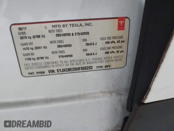✅ 2017 Tesla Model X 90D • VIN: 5YJXCBE20HF055203 • Lot: 43812401. Wystawiony na IAAI z przebiegiem 77 169 mil. Bezpłatny archiwum sprzedaży aukcyjnych z USA i szczegółowy raport historii pojazdu na DreamBid. Zdjęcie 9.