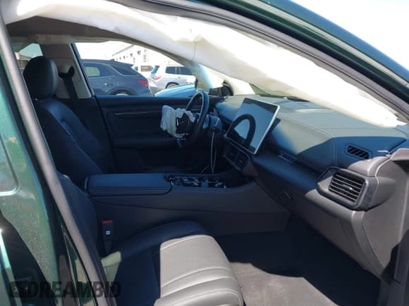 ✅ 2023 VinFast VF 8 Eco • VIN: RLLV1AEB4PH002385 • Лот: 41949184. Опубликован ранее на IAAI с пробегом 9 671 миль. Бесплатный доступ к архиву аукционных продаж из США и подробный отчёт об истории автомобиля на DreamBid. Изображение 5.