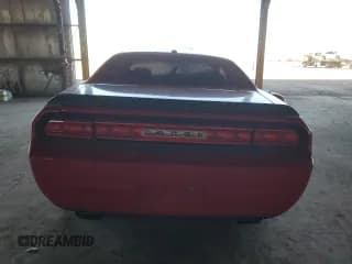 ✅ 2014 Dodge Challenger SXT • VIN: 2C3CDYAG4EH195569 • Lot: 75325134. Wystawiony na Copart z przebiegiem Nie podano. Bezpłatny archiwum sprzedaży aukcyjnych z USA i szczegółowy raport historii pojazdu na DreamBid. Zdjęcie 6.