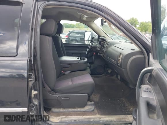 ✅ 2013 Chevrolet Silverado 2500HD LT • VIN: 1GC1KXCG6DF238504 • Lot: 42371679. Listed on IAAI with 206,794 mi. Free auction sales archive from the USA and detailed vehicle history report at DreamBid. Image 5.