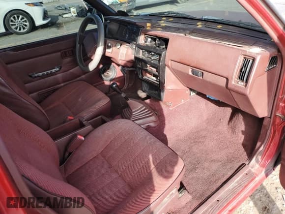 ✅ 1993 Nissan Frontier • VIN: 1N6SD16S3PC375172 • Lot: 85934395. Wystawiony na Copart z przebiegiem 177 222 mil. Bezpłatny archiwum sprzedaży aukcyjnych z USA i szczegółowy raport historii pojazdu na DreamBid. Zdjęcie 8.