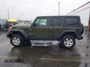 ✅ 2021 Jeep Wrangler Unlimited Willys • VIN: 1C4HJXDN5MW592125 • Lot: 40821100. Wystawiony na IAAI z przebiegiem 82 109 mil. Bezpłatny archiwum sprzedaży aukcyjnych z USA i szczegółowy raport historii pojazdu na DreamBid. Zdjęcie 14.