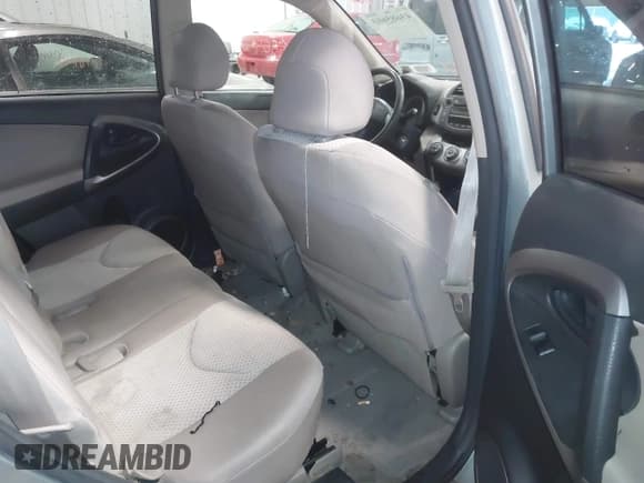 ✅ 2008 Toyota RAV4 • VIN: JTMBD33V385163374 • Lot: 43685693. Listed on IAAI with 155,391 mi. Free auction sales archive from the USA and detailed vehicle history report at DreamBid. Image 8.