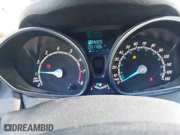 ✅ 2015 Ford Fiesta SE • VIN: 3FADP4EJ9FM220464 • Lot: 43608068. Wystawiony na IAAI z przebiegiem 91 726 mil. Bezpłatny archiwum sprzedaży aukcyjnych z USA i szczegółowy raport historii pojazdu na DreamBid. Zdjęcie 7.