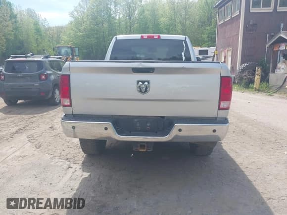 ✅ 2017 Ram 2500 Tradesman • VIN: 3C6UR5CL9HG748450 • Lot: 42259159. Wystawiony na IAAI z przebiegiem 153 092 mil. Bezpłatny archiwum sprzedaży aukcyjnych z USA i szczegółowy raport historii pojazdu na DreamBid. Zdjęcie 17.