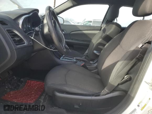 ✅ 2013 Dodge Avenger SE V6 • VIN: 1C3CDZAG6DN665922 • Lot: 41990515. Wystawiony na Copart z przebiegiem 176 753 mil. Bezpłatny archiwum sprzedaży aukcyjnych z USA i szczegółowy raport historii pojazdu na DreamBid. Zdjęcie 7.