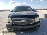 ✅ 2011 Chevrolet Suburban LTZ • VIN: 1GNSKKE30BR230225 • Lot: 70895664. Wystawiony na Copart z przebiegiem 169 603 mil. Bezpłatny archiwum sprzedaży aukcyjnych z USA i szczegółowy raport historii pojazdu na DreamBid. Zdjęcie 5.