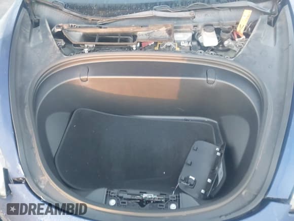 ✅ 2018 Tesla Model 3 Long Range Battery • VIN: 5YJ3E1EA4JF041403 • Lot: 43516919. Wystawiony na IAAI z przebiegiem 71 670 mil. Bezpłatny archiwum sprzedaży aukcyjnych z USA i szczegółowy raport historii pojazdu na DreamBid. Zdjęcie 10.