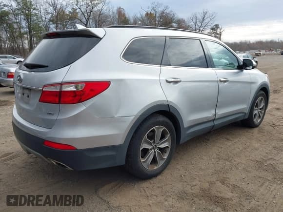 ✅ 2015 Hyundai Santa Fe GLS • VIN: KM8SMDHF9FU126402 • Лот: 43683418. Опубликован ранее на IAAI с пробегом 163 782 миль. Бесплатный доступ к архиву аукционных продаж из США и подробный отчёт об истории автомобиля на DreamBid. Изображение 4.