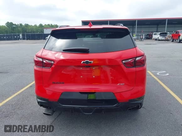 2020 Chevrolet Blazer RS с VIN 3GNKBERS2LS576312, выставлен на аукционе IAAI как лот 42690297 с пробегом 109 809 миль миль и . История ставок и продаж доступна на DreamBid. Изображение 17.