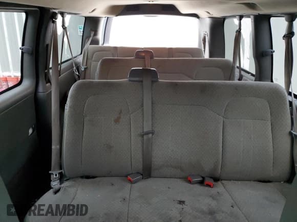 ✅ 2012 Chevrolet Express Passenger 1LT • VIN: 1GAZGYFG4C1131672 • Lot: 78030494. Wystawiony na Copart z przebiegiem 172 568 mil. Bezpłatny archiwum sprzedaży aukcyjnych z USA i szczegółowy raport historii pojazdu na DreamBid. Zdjęcie 10.