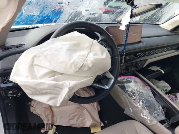 2023 Honda Accord Touring z VIN 1HGCY2F82PA007360, wystawiony jako IAAI lot #43321321 z przebiegiem Nie podano mil oraz . Historia ofert i sprzedaży dostępna na DreamBid. Obrazek 15.