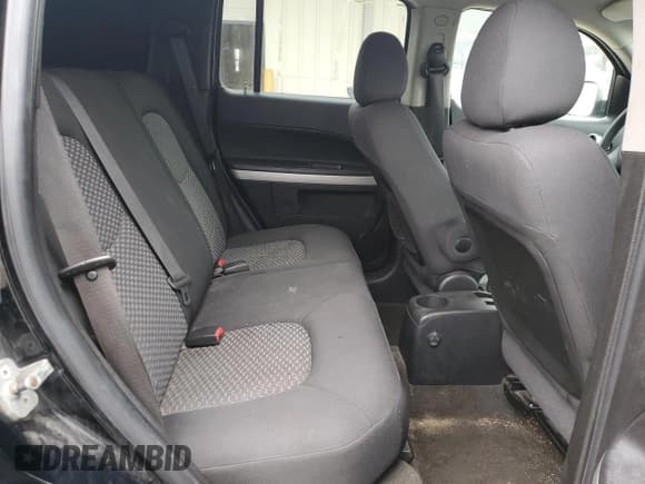 ✅ 2008 Chevrolet HHR LS • VIN: 3GNDA13D28S598316 • Lot: 80717924. Listed on Copart with 122,310 mi. Free auction sales archive from the USA and detailed vehicle history report at DreamBid. Image 11.