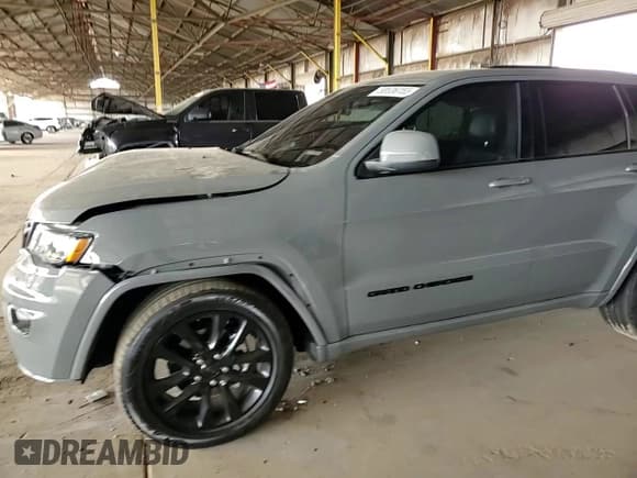 ✅ 2020 Jeep Grand Cherokee Altitude • VIN: 1C4RJEAGXLC405024 • Lot: 58536155. Listed on Copart with 67,441 mi. Free auction sales archive from the USA and detailed vehicle history report at DreamBid. Image 14.