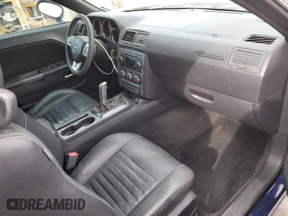 ✅ 2013 Dodge Challenger R/T • VIN: 2C3CDYBT0DH565085 • Lot: 42561275. Wystawiony na Copart z przebiegiem 89 082 mil. Bezpłatny archiwum sprzedaży aukcyjnych z USA i szczegółowy raport historii pojazdu na DreamBid. Zdjęcie 8.