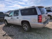 ✅ 2009 Chevrolet Suburban LS • VIN: 1GNFC16079R211582 • Лот: 50649205. Опубликован ранее на Copart с пробегом 258 057 миль. Бесплатный доступ к архиву аукционных продаж из США и подробный отчёт об истории автомобиля на DreamBid. Изображение 2.