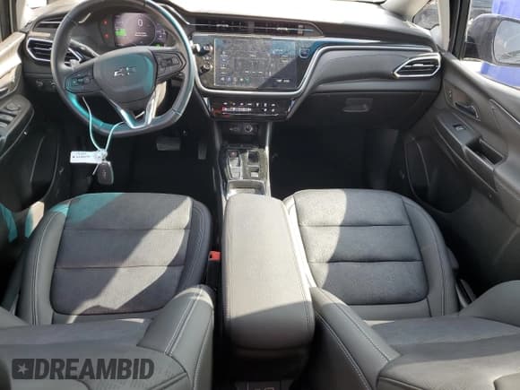 ✅ 2023 Chevrolet Bolt EV 2LT • VIN: 1G1FX6S02P4160964 • Lot: 67967154. Wystawiony na Copart z przebiegiem 11 227 mil. Bezpłatny archiwum sprzedaży aukcyjnych z USA i szczegółowy raport historii pojazdu na DreamBid. Zdjęcie 8.