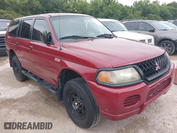 ✅ 2001 Mitsubishi Montero Sport ES • VIN: JA4LS21H81P028672 • Lot: 42983328. Listed on IAAI with 122,936 mi. Free auction sales archive from the USA and detailed vehicle history report at DreamBid. Image 1.