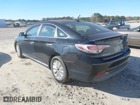 ✅ 2017 Hyundai Sonata SE • VIN: KMHE24L17HA043439 • Лот: 43675701. Опубликован ранее на IAAI с пробегом Не указан. Бесплатный доступ к архиву аукционных продаж из США и подробный отчёт об истории автомобиля на DreamBid. Изображение 3.