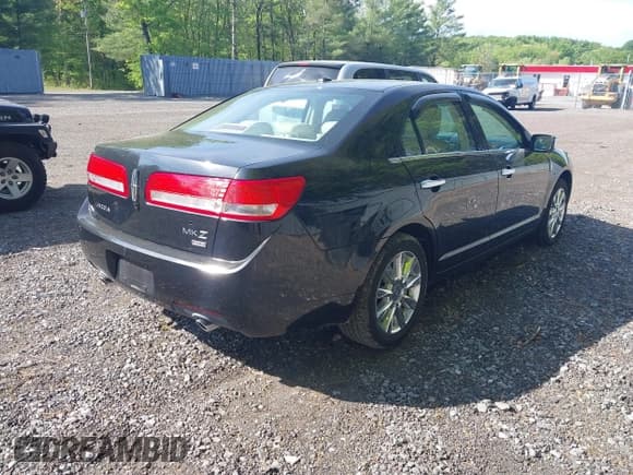 ✅ 2010 Lincoln MKZ • VIN: 3LNHL2JC5AR640474 • Lot: 42250379. Wystawiony na IAAI z przebiegiem 163 398 mil. Bezpłatny archiwum sprzedaży aukcyjnych z USA i szczegółowy raport historii pojazdu na DreamBid. Zdjęcie 4.