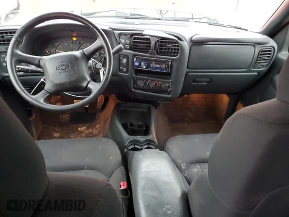 ✅ 2003 Chevrolet Blazer LS • VIN: 1GNDT13X23K178595 • Lot: 86110454. Wystawiony na Copart z przebiegiem 70 011 mil. Bezpłatny archiwum sprzedaży aukcyjnych z USA i szczegółowy raport historii pojazdu na DreamBid. Zdjęcie 8.