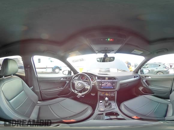 ✅ 2021 Volkswagen Tiguan SE • VIN: 3VV2B7AX0MM049341 • Lot: 93819025. Wystawiony na Copart z przebiegiem 45 423 mil. Bezpłatny archiwum sprzedaży aukcyjnych z USA i szczegółowy raport historii pojazdu na DreamBid. Zdjęcie 15.