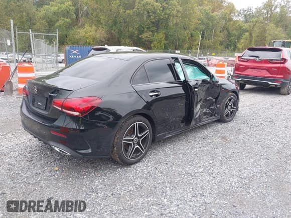 ✅ 2021 Mercedes-Benz A 220 • VIN: W1K3G4FB1MJ293177 • Lot: 43308014. Listed on IAAI with 36,790 mi. Free auction sales archive from the USA and detailed vehicle history report at DreamBid. Image 4.