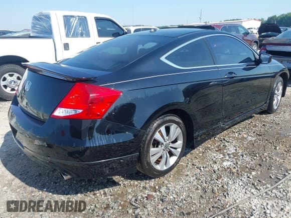 ✅ 2011 Honda Accord EX-L • VIN: 1HGCS1B80BA013071 • Лот: 42562116. Опубликован ранее на IAAI с пробегом 189 879 миль. Бесплатный доступ к архиву аукционных продаж из США и подробный отчёт об истории автомобиля на DreamBid. Изображение 4.