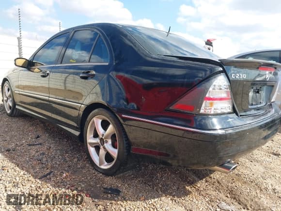 ✅ 2006 Mercedes-Benz C 230 Sport • VIN: WDBRF52H66F746656 • Lot: 43745424. Wystawiony na IAAI z przebiegiem 197 866 mil. Bezpłatny archiwum sprzedaży aukcyjnych z USA i szczegółowy raport historii pojazdu na DreamBid. Zdjęcie 3.