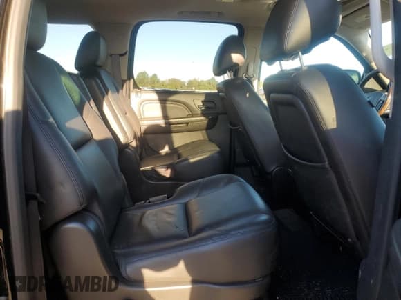 ✅ 2013 GMC Yukon XL Denali • VIN: 1GKS2MEF0DR236399 • Lot: 85902805. Listed on Copart with 134,000 mi. Free auction sales archive from the USA and detailed vehicle history report at DreamBid. Image 11.