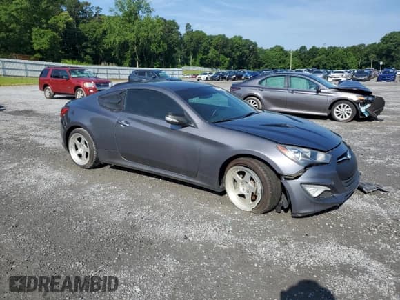 ✅ 2013 Hyundai Genesis Coupe Grand Touring • VIN: KMHHU6KJ9DU110233 • Lot: 59950155. Wystawiony na Copart z przebiegiem 83 004 mil. Bezpłatny archiwum sprzedaży aukcyjnych z USA i szczegółowy raport historii pojazdu na DreamBid. Zdjęcie 4.