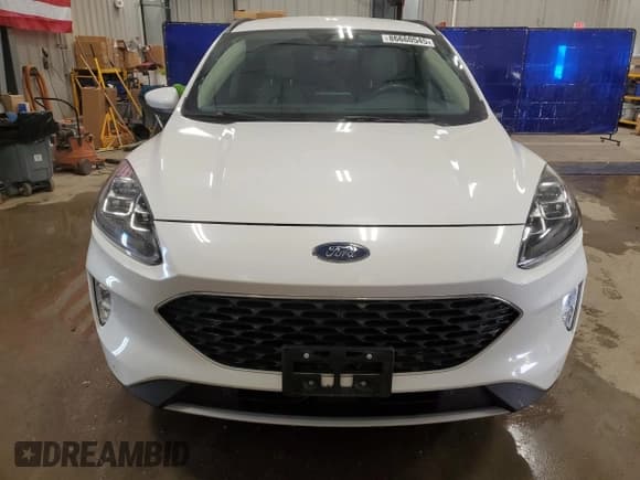 ✅ 2020 Ford Escape Titanium • VIN: 1FMCU9J99LUB15711 • Lot: 86680545. Listed on Copart with 75,531 mi. Free auction sales archive from the USA and detailed vehicle history report at DreamBid. Image 5.