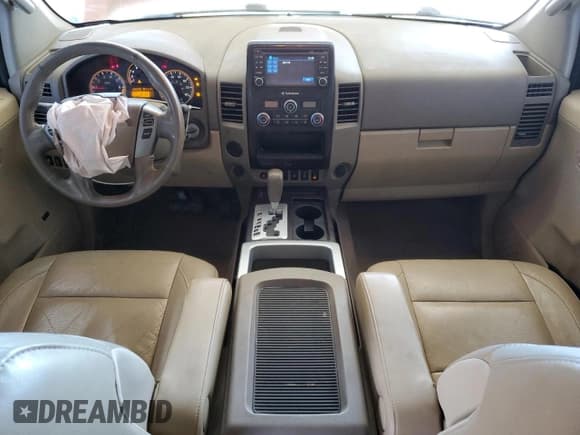 ✅ 2014 Nissan Titan SL • VIN: 1N6BA0ED9EN519993 • Лот: 86891655. Опубликован ранее на Copart с пробегом 122 296 миль. Бесплатный доступ к архиву аукционных продаж из США и подробный отчёт об истории автомобиля на DreamBid. Изображение 8.