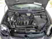 2004 Dodge Neon SXT z VIN 1B3ES56CX4D596703, wystawiony jako Copart lot #51340445 z przebiegiem 184 207 mil mil oraz Szkoda całkowita • Salvage title. Historia ofert i sprzedaży dostępna na DreamBid. Obrazek 13.