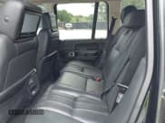 ✅ 2009 Land Rover Range Rover HSE • VIN: SALMF15419A305296 • Lot: 42896422. Wystawiony na IAAI z przebiegiem 125 663 mil. Bezpłatny archiwum sprzedaży aukcyjnych z USA i szczegółowy raport historii pojazdu na DreamBid. Zdjęcie 8.