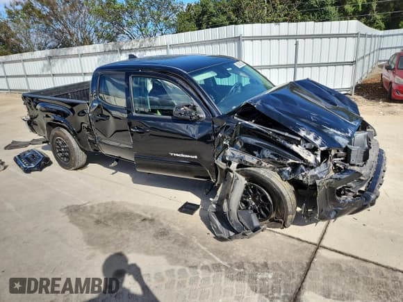 ✅ 2021 Toyota Tacoma SR5 • VIN: 3TMBZ5DN5MM032219 • Lot: 85831355. Listed on Copart with 48,358 mi. Free auction sales archive from the USA and detailed vehicle history report at DreamBid. Image 4.