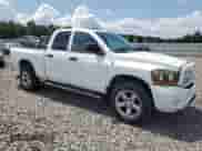 2006 Dodge 1500 SLT z VIN 1D7HU18216S705718, wystawiony jako Copart lot #65591484 z przebiegiem 188 421 mil mil oraz Szkoda całkowita • Salvage title. Historia ofert i sprzedaży dostępna na DreamBid. Obrazek 4.