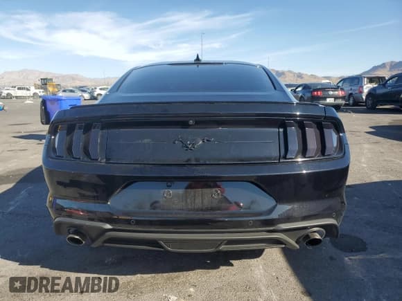 ✅ 2021 Ford Mustang EcoBoost • VIN: 1FA6P8TH7M5147307 • Lot: 52804965. Wystawiony na Copart z przebiegiem 22 930 mil. Bezpłatny archiwum sprzedaży aukcyjnych z USA i szczegółowy raport historii pojazdu na DreamBid. Zdjęcie 6.
