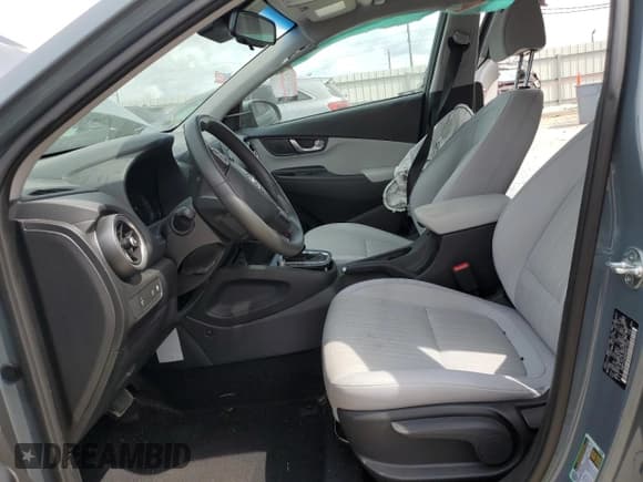 ✅ 2022 Hyundai Kona SEL • VIN: KM8K32AB5NU897050 • Лот: 73020154. Опубликован ранее на Copart с пробегом 24 915 миль. Бесплатный доступ к архиву аукционных продаж из США и подробный отчёт об истории автомобиля на DreamBid. Изображение 7.